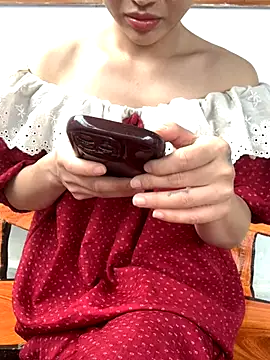 Tieuvi 18 online show from October 2025 12:40:02 AM