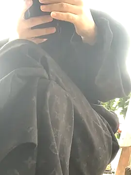 Tieuvi 18 online show from October 2025 12:42:01 AM