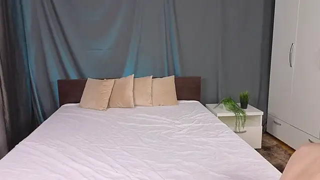 star madison online show from September 2025 08:33:01 PM