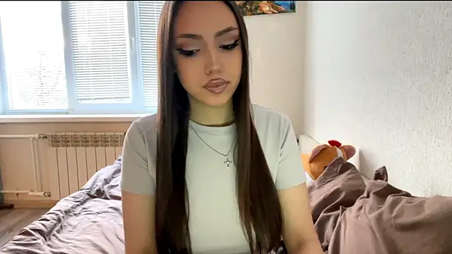 Leaf Unto online show from November 2025 12:21:02 PM