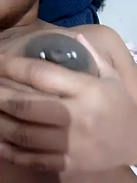 nessinha12 online show from November 2025 05:17:01 PM