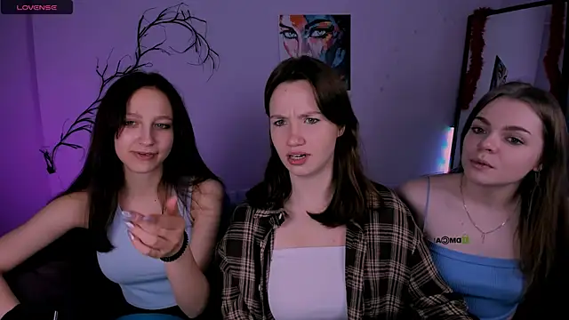 veronica bubble online show from November 2025 08:18:02 PM