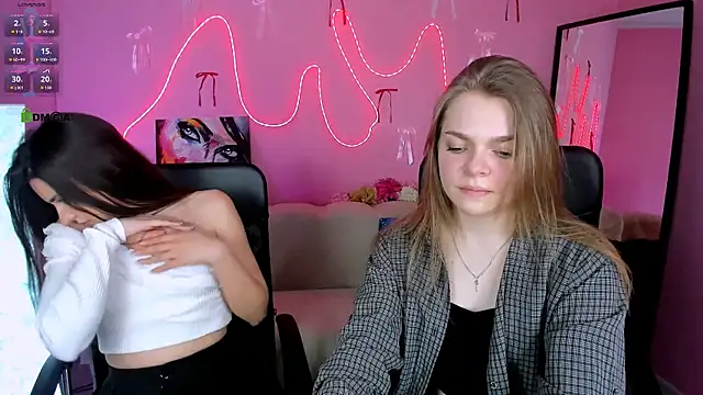 veronica bubble online show from April 2026 07:42:01 PM