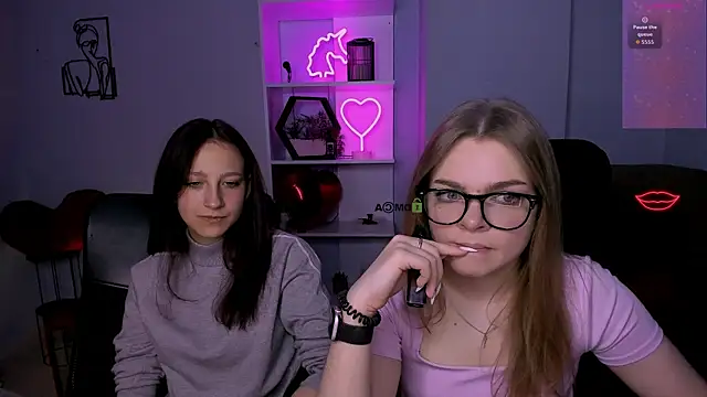 veronica bubble online show from November 2025 08:31:01 PM