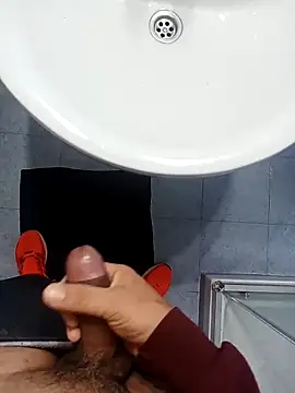 Alexandrevictor69 online show from December 2025 03:33:02 AM