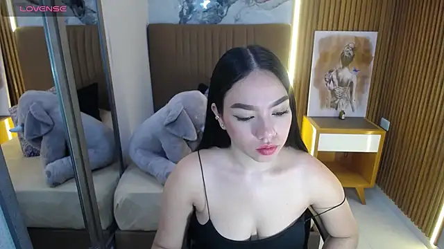MOLLYSPENCER1 online show from September 2025 12:11:02 PM