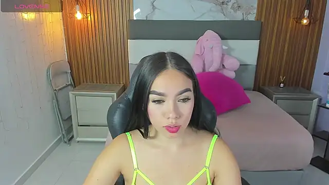 MOLLYSPENCER1 online show from March 2026 06:52:01 PM