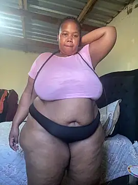 Curvycandy95 online show from June 2026 01:31:01 PM