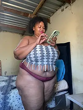 Curvycandy95 online show from July 2026 07:38:01 AM