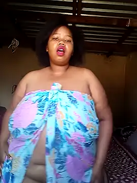 Curvycandy95 online show from October 2025 05:05:02 AM