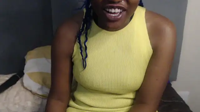 Tyllorsavage online show from September 2025 07:47:01 PM