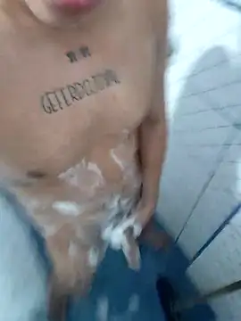 Snapshot of Exotic19cm chatting on October 2025 12:02:02 AM Exotic19cm online show from October 2025 12:02:02 AM