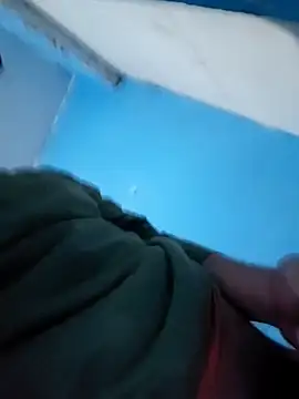 Snapshot of Exotic19cm chatting on October 2025 01:14:02 PM Exotic19cm online show from October 2025 01:14:02 PM