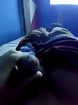 Snapshot of Exotic19cm chatting on November 2025 07:22:01 AM Exotic19cm online show from November 2025 07:22:01 AM