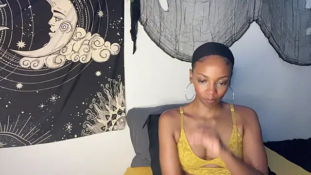 Trixie luv1 online show from November 2025 02:39:02 PM