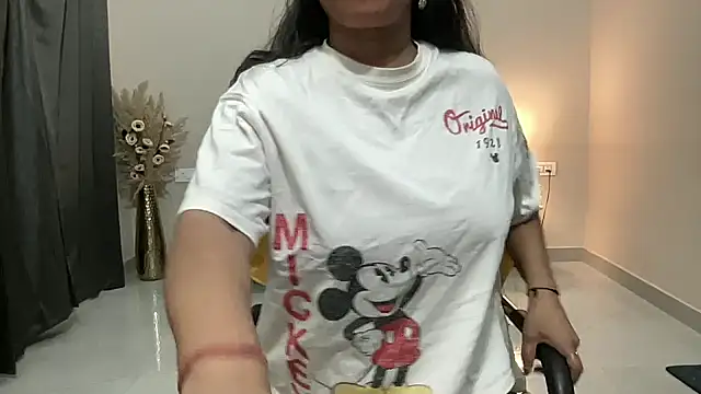 piyassi  divya online show from June 2026 05:33:01 PM
