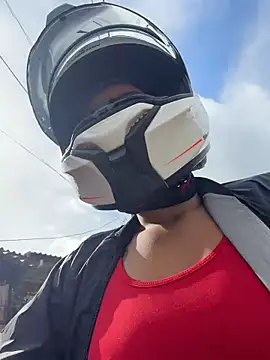 AlannaEvons online show from April 2026 07:58:02 PM