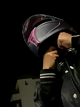 AlannaEvons online show from November 2025 07:01:02 AM