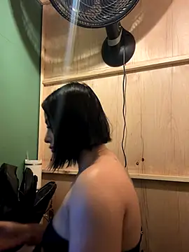 AlannaEvons online show from December 2025 06:42:01 PM