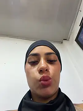 AlannaEvons online show from March 2026 07:24:02 PM