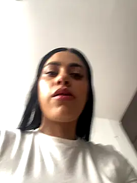 AlannaEvons online show from November 2025 07:17:02 PM