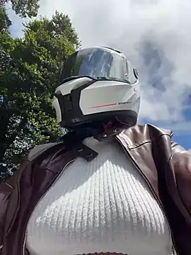 AlannaEvons online show from March 2026 04:01:02 PM