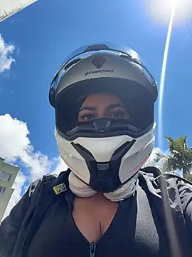 AlannaEvons online show from April 2026 06:16:01 PM