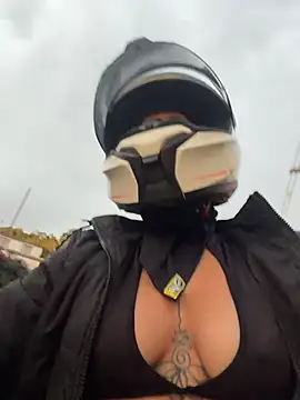 AlannaEvons online show from April 2026 10:58:01 PM