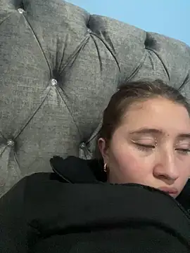 mia skys online show from February 2026 03:30:02 AM