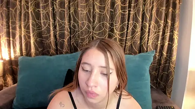 mia skys online show from February 2026 12:57:01 PM