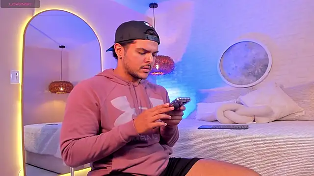 Snapshot of thiago_mercer chatting on November 2025 10:20:02 AM thiago mercer online show from November 2025 10:20:02 AM