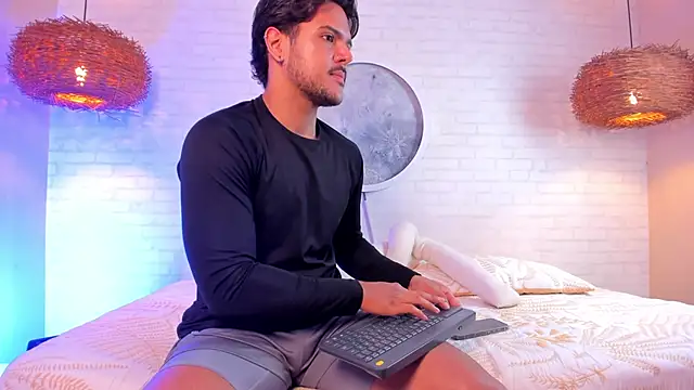 Snapshot of thiago_mercer chatting on November 2025 11:21:01 AM thiago mercer online show from November 2025 11:21:01 AM