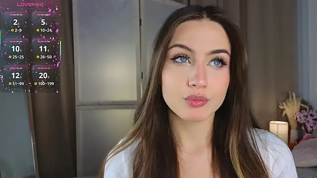 Snapshot of Moonlight1Sonata1 chatting on November 2025 09:13:01 AM Moonlight1Sonata1 online show from November 2025 09:13:01 AM