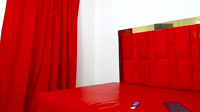 Snapshot of jamesrodriguez44 chatting on October 2025 03:43:01 AM jamesrodriguez44 online show from October 2025 03:43:01 AM