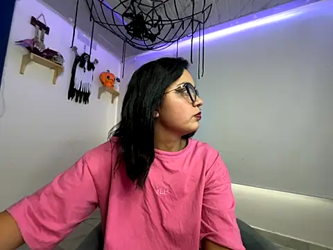 amanne misa online show from November 2025 09:52:01 PM