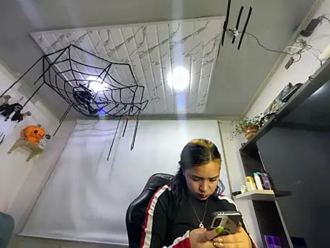 amanne misa online show from November 2025 01:48:02 AM