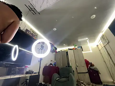 amanne misa online show from April 2026 07:17:01 PM