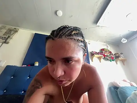 Snapshot of amanne_misa chatting on December 2025 05:15:02 PM amanne misa online show from December 2025 05:15:02 PM