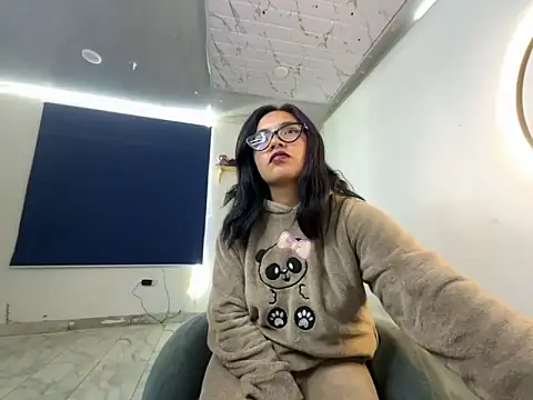 Snapshot of amanne_misa chatting on February 2026 02:33:02 AM amanne misa online show from February 2026 02:33:02 AM