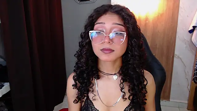 Snapshot of honeymoon_12 chatting on June 2026 04:12:02 AM honeymoon 12 online show from June 2026 04:12:02 AM
