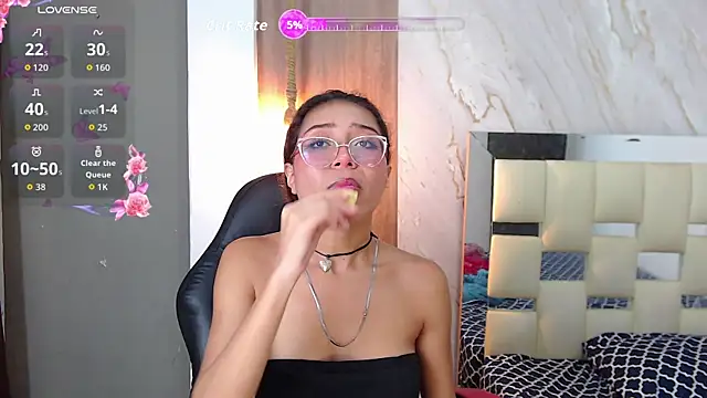 Snapshot of honeymoon_12 chatting on July 2026 03:44:02 AM honeymoon 12 online show from July 2026 03:44:02 AM