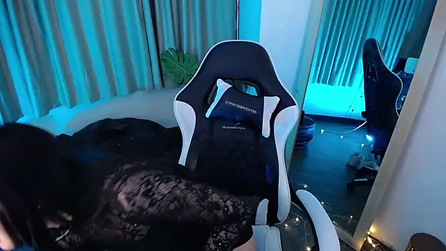 athenea fox online show from November 2025 07:25:02 PM