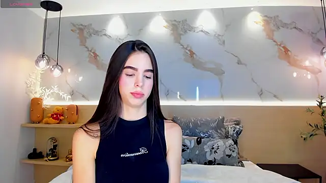 SolAvelar online show from March 2026 11:31:02 PM