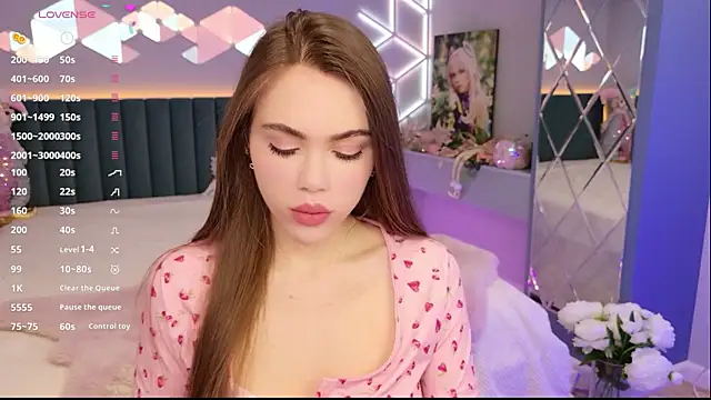 MimiFors online show from April 2026 07:31:02 PM