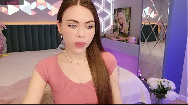 MimiFors online show from April 2026 07:16:02 PM