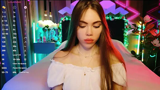 MimiFors online show from September 2025 03:59:01 PM