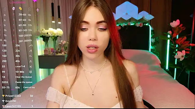 MimiFors online show from November 2025 05:13:02 PM