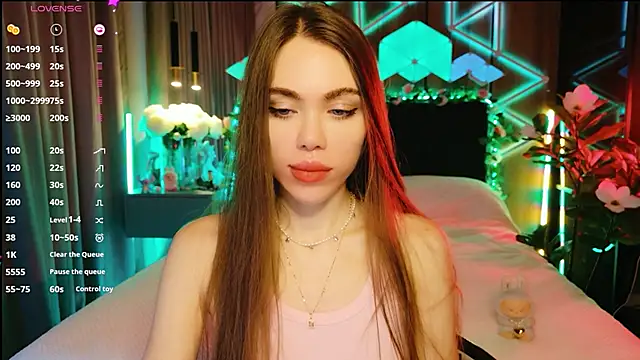 MimiFors online show from September 2025 04:57:01 PM