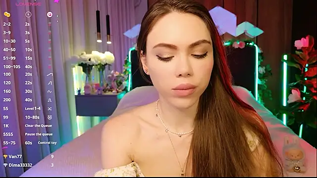 MimiFors online show from November 2025 04:52:02 PM