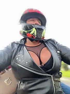 -Mia1 online show from April 2026 12:18:02 PM